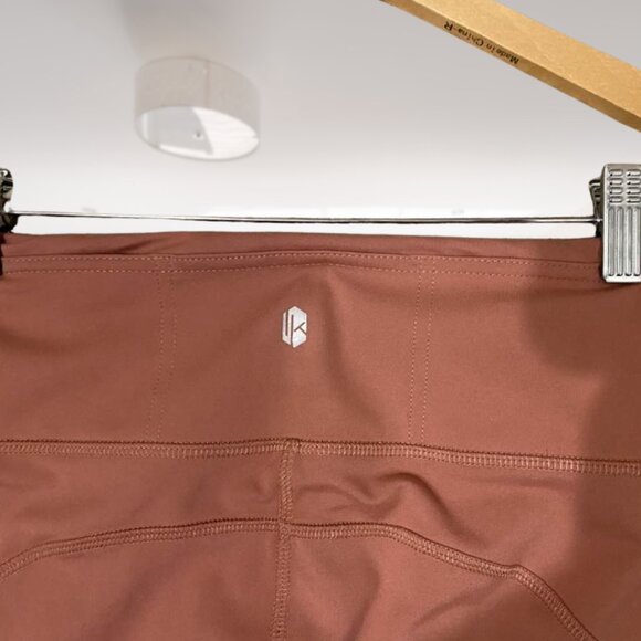 La Kottee Spandex Athletic Shorts with Multiple Pockets – Size Small - Picture 9 of 14